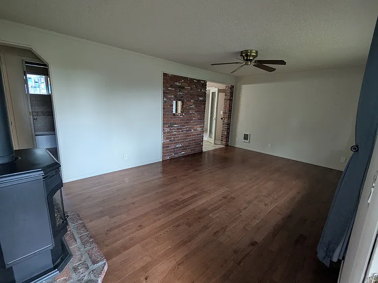 425 SE McKinley Ave #1 & 2-1 — Photo 12