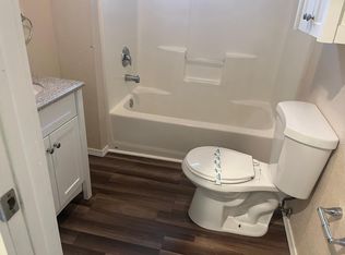 220 W 4th St APT 5, Aberdeen, WA 98520