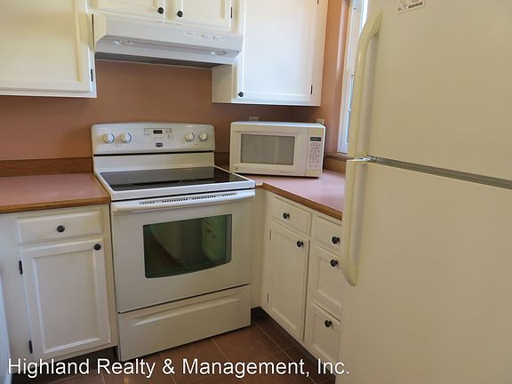 2nd image of 2050 Sunridge Cir