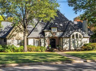 2905 E 44th Pl, Tulsa, OK 74105