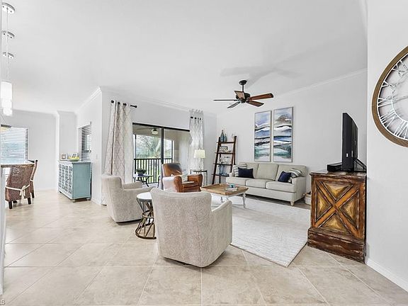 5th image of 9844 Venezia CIR #724