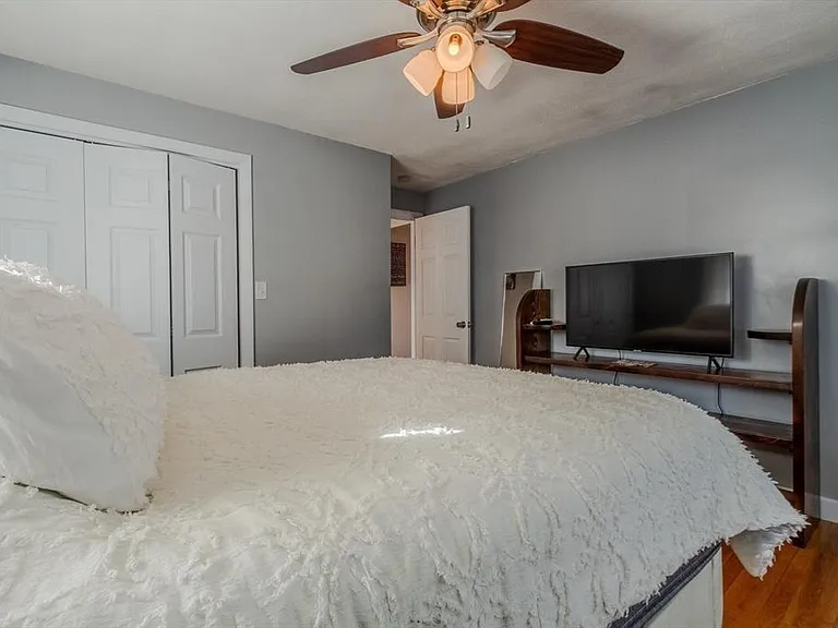 37 Montvale Ave #11 — Photo 5