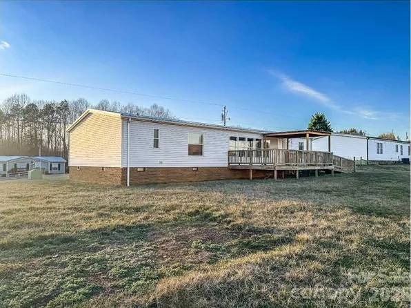 4610 Deal Rd, Claremont, NC 28610