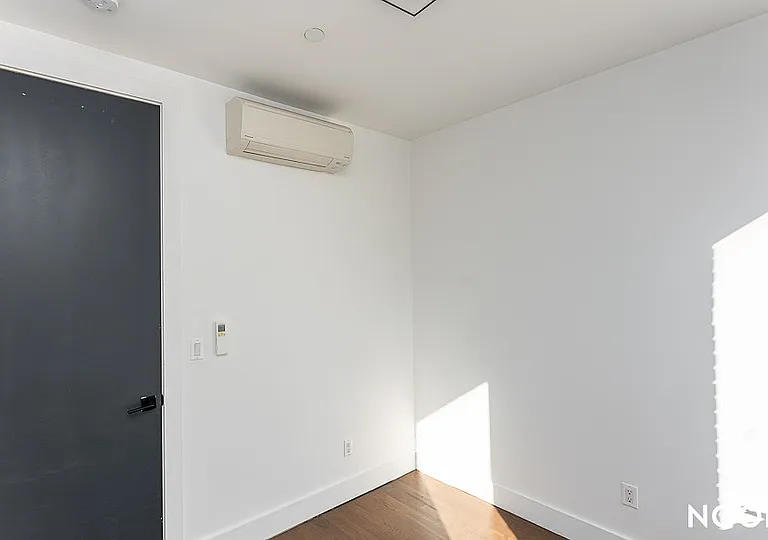 123 Clifton Pl #4A — Photo 10