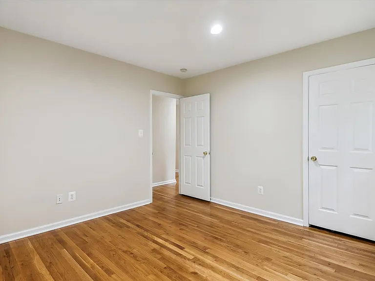 9309 Langford Ct — Photo 41