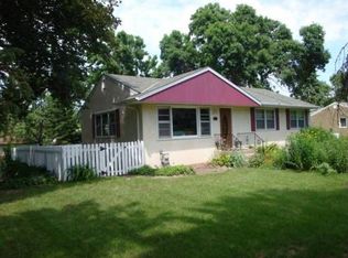 2465 Tierney Ave E, North Saint Paul, MN 55109