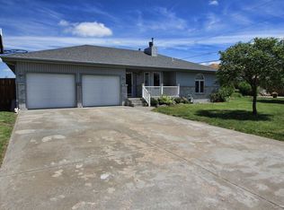 2517 E 20th St, Hays, KS 67601