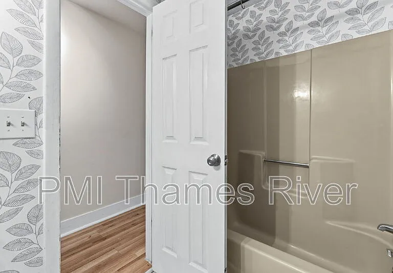 33 Lodus Ct — Photo 17