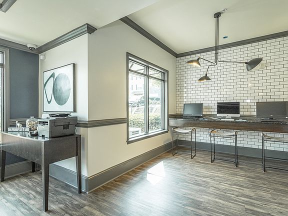 Cyber Cafe at Amberleigh Ridge