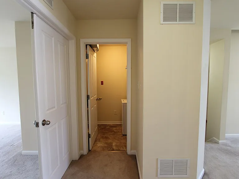 316 Ross Ct — Photo 11