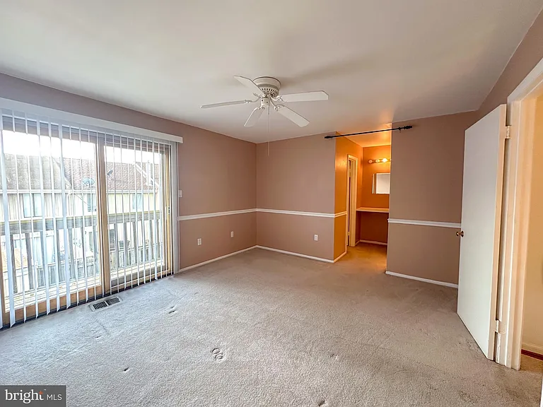 13327 Schwenger Pl — Photo 30