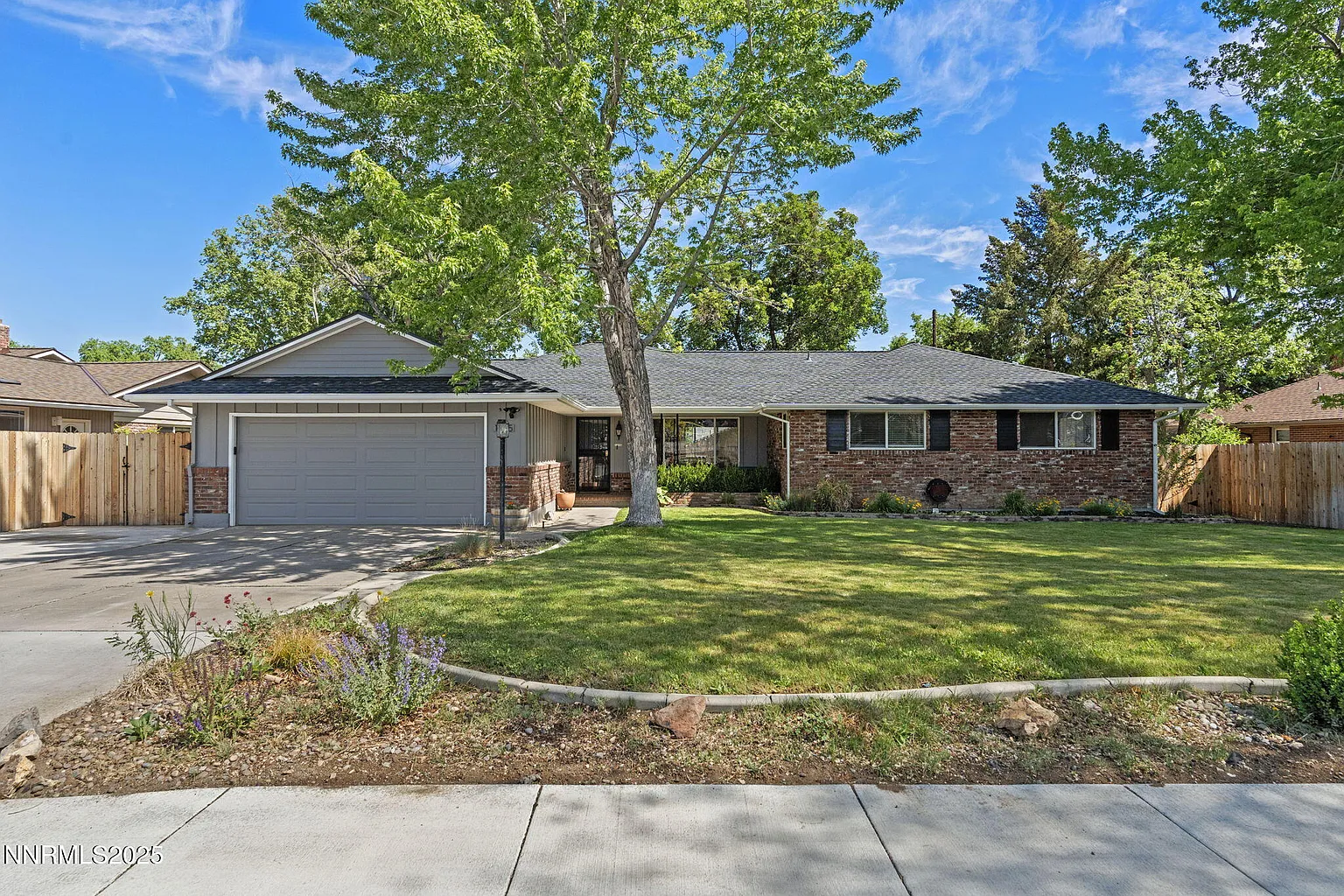 1445 California Ave photo 1