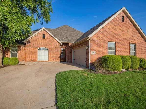 700 SW Sterling Pl, Bentonville, AR 72712