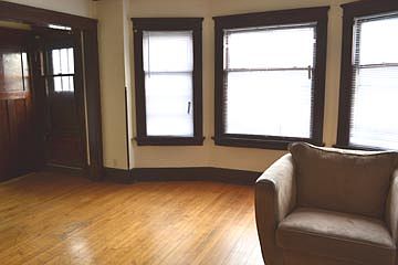 4th image of 2955-2957 N Holton St #2