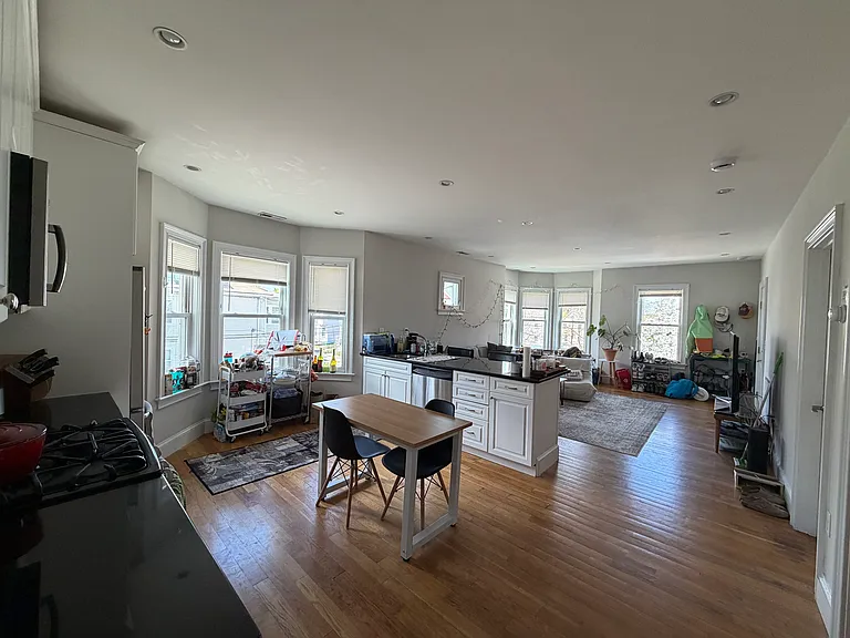 59 Greenleaf Ave — Photo 19