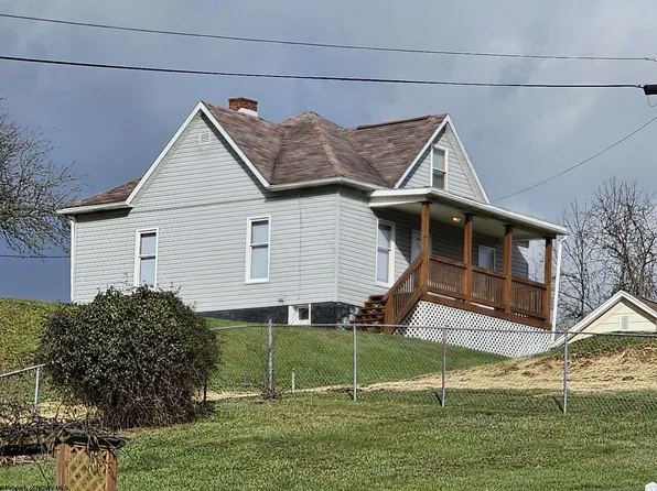 34 White Blossom Dr, Clarksburg, WV 26301