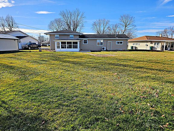 3rd image of 107 Ponderosa Dr