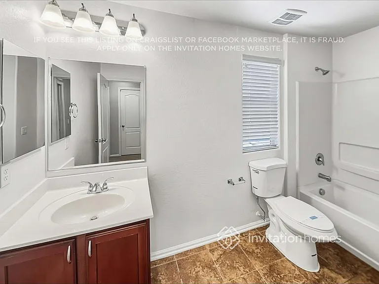 952 S Hawk Ln — Photo 17