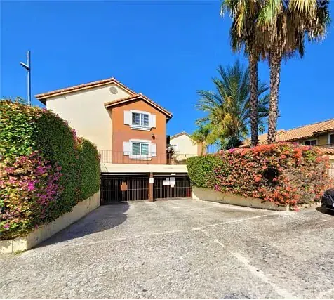 729 S Knott Ave #210 Photo 1
