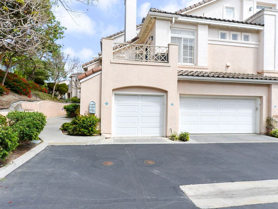 1st image of 215 Shorebreaker Dr