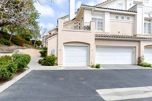 215 Shorebreaker Dr Photo 1
