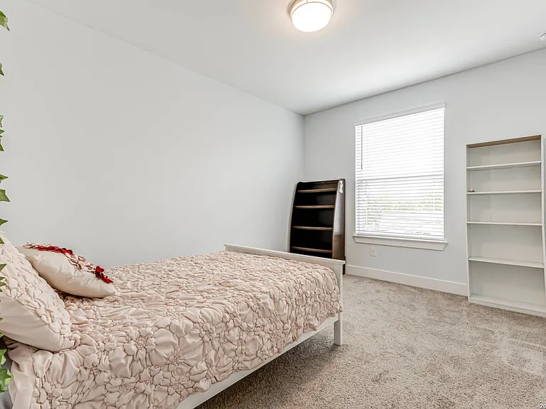 1426 E Sandalwood Ln — Photo 22