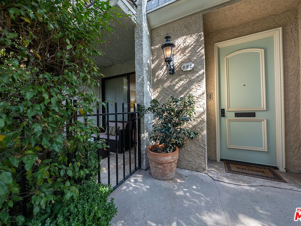 1st image of 652 Wilcox Ave