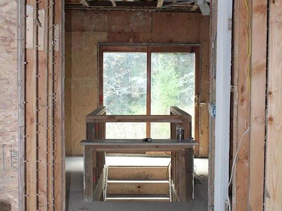 2nd image of 231 Cuesta Real
