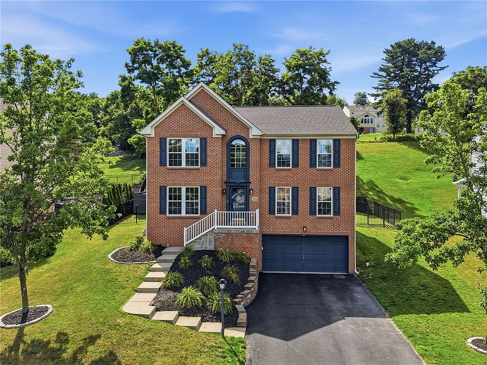 1st image of 224 Beagle Dr