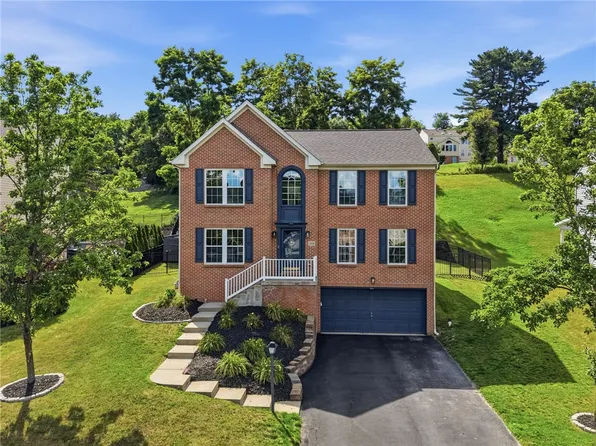 224 Beagle Dr, Coraopolis, PA 15108