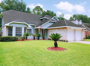 3307 Kempwood Dr, Sugar Land, TX 77479