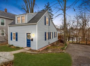 160 Highland Ave, Middletown, CT 06457