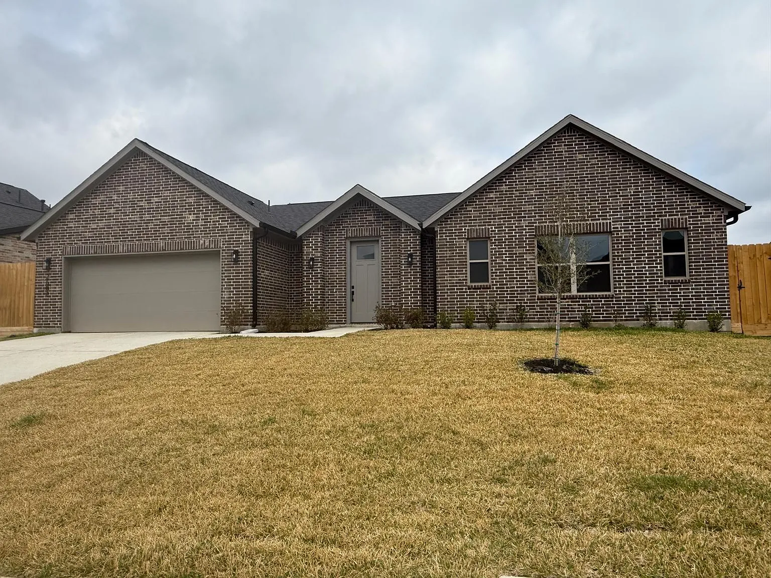 3 bed, 2.5 bath, 2125 sqft, $2,700 — Photo 1