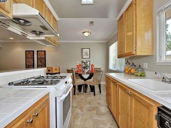 Kitchen (Before new flooring and paint)