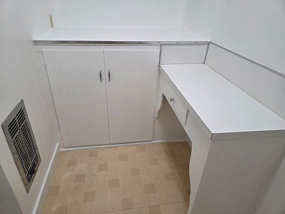 5th image of 1017 F St APT 6