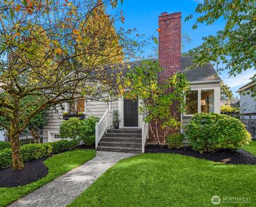 8026 39th Avenue NE, Seattle, WA, 98115