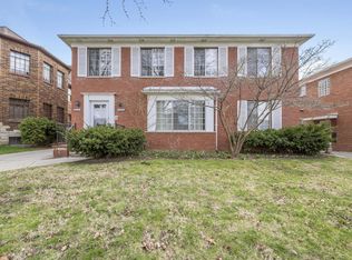 930 Trombley Rd #932, Grosse Pointe, MI 48230