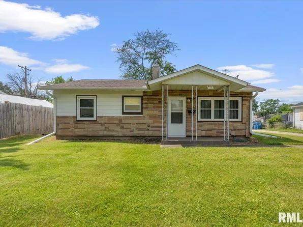 932 38th Ave, East Moline, IL 61244