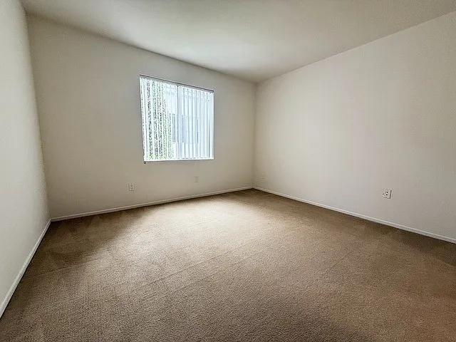 Midvale Towers — Photo 151