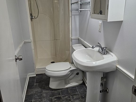 2nd Bathroom