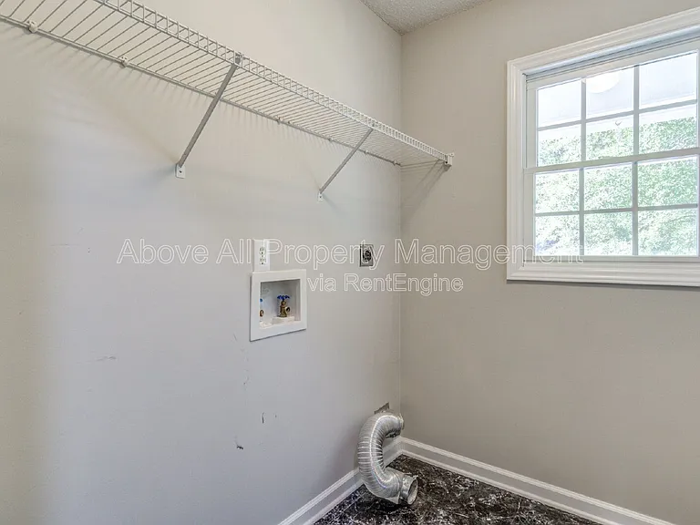 103 Unaka Ct — Photo 36