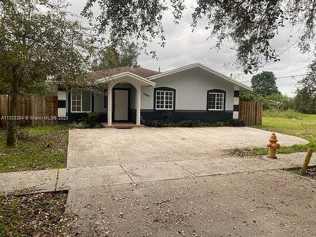 1st image of 15650 NW 39th Ct