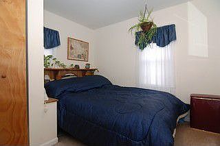 3rd image of 512 W Park Ave