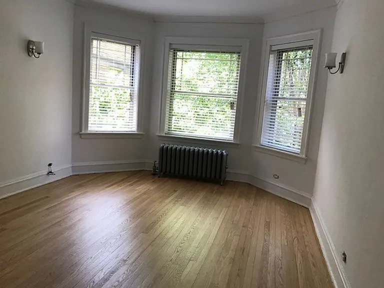 1332 34 W Granville 6206 #10 — Photo 14