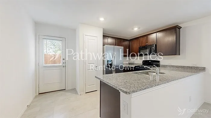 8809 Red Fox Trl — Photo 6