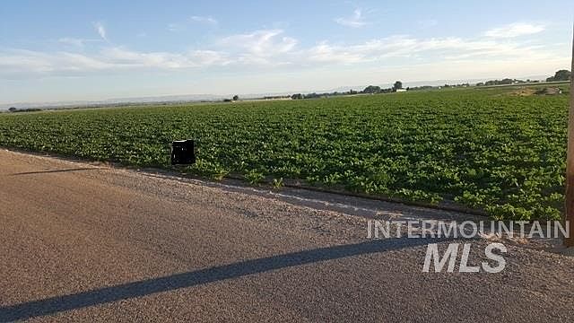 2nd image of 3 Ac Hop Rd