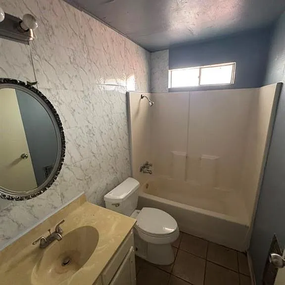 1505 W Nolana Ave #C — Photo 8