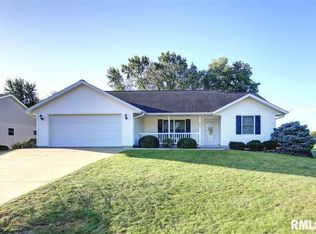 201 Pheasant Ridge Dr, Albany, IL 61230