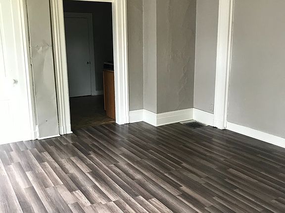 3rd image of 328 W Dewald St APT 2