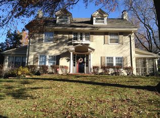410 E 54th St, Kansas City, MO 64110